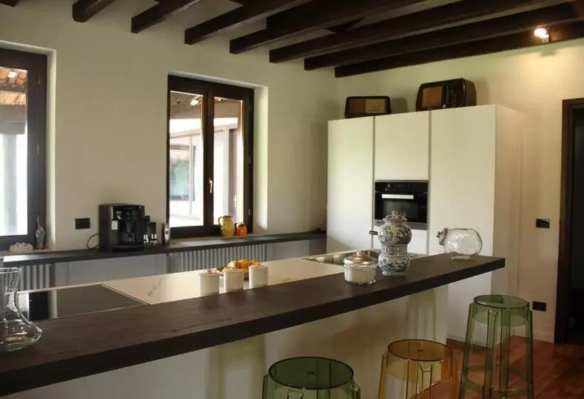 Aamiaismajoitus (B&B) Tenuta Adriana