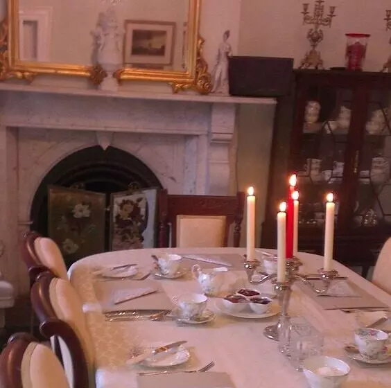 Hartley House B&b