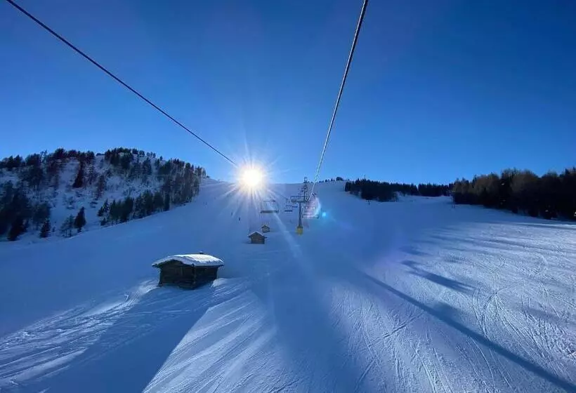 ホテル B&b Lorenzini Ski