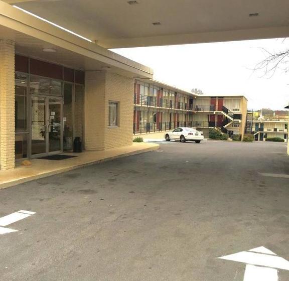 فندق Budgetel Inn & Suites