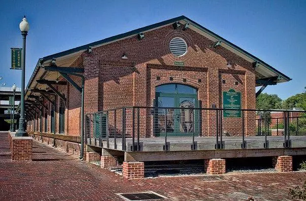 Hotelli Budgetel Inn & Suites