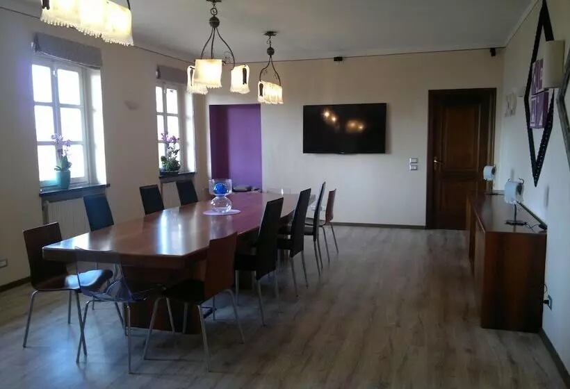 هتل Cascina Desderi