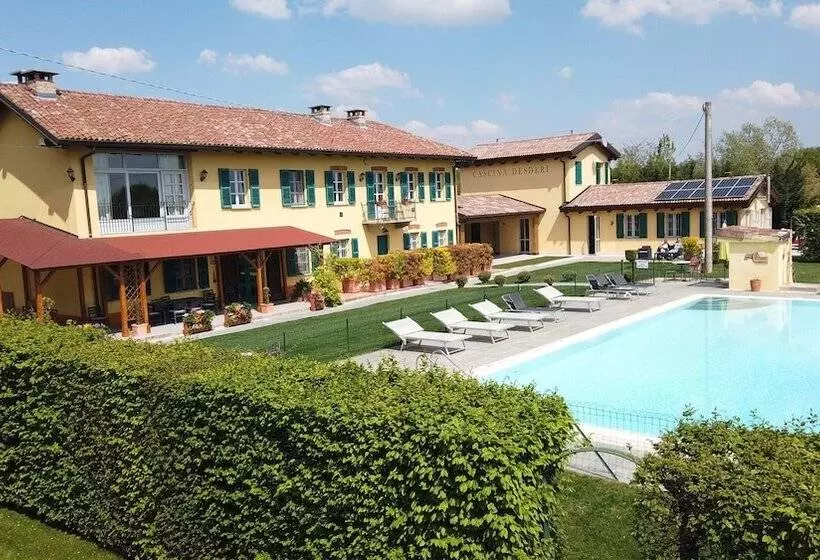 هتل Cascina Desderi