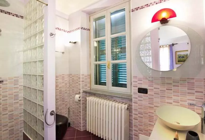 هتل Cascina Desderi