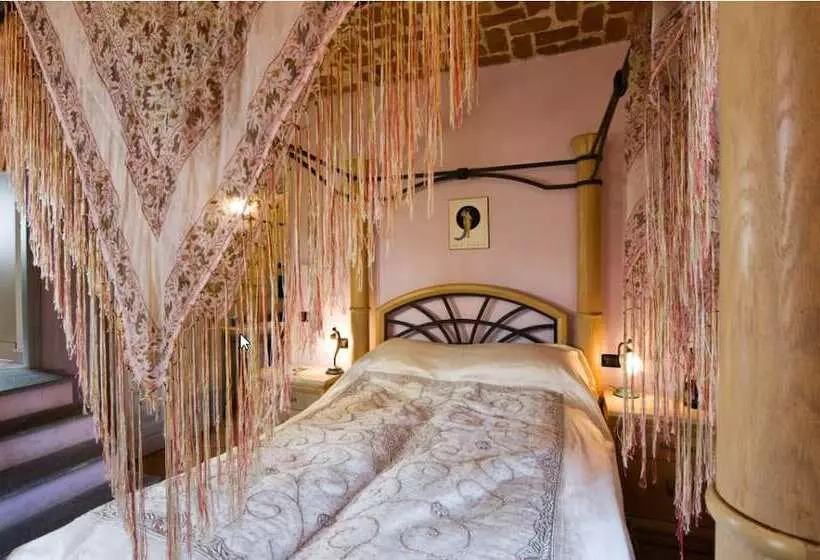 هتل Cascina Desderi