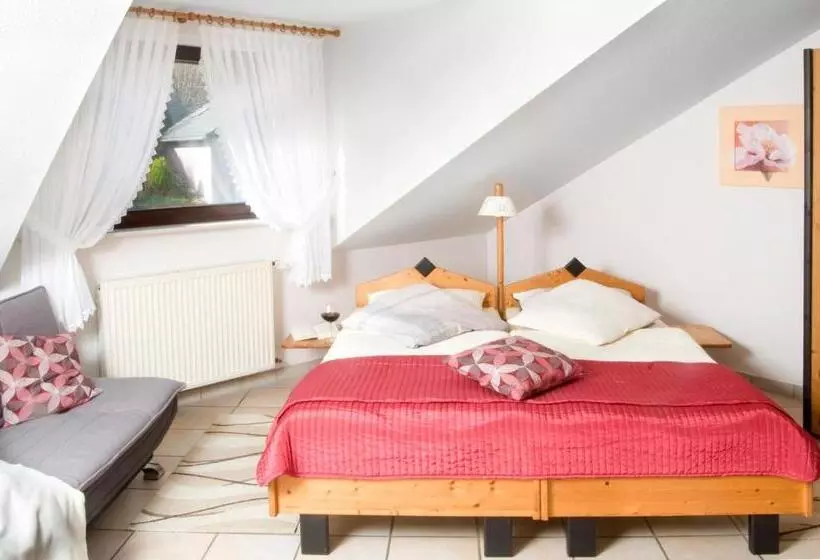 Hotelli Restaurant Im Goldenen Grund