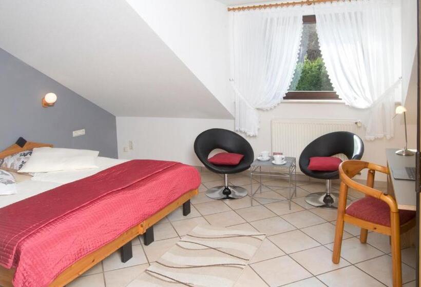 בית מלון כפרי Restaurant Im Goldenen Grund