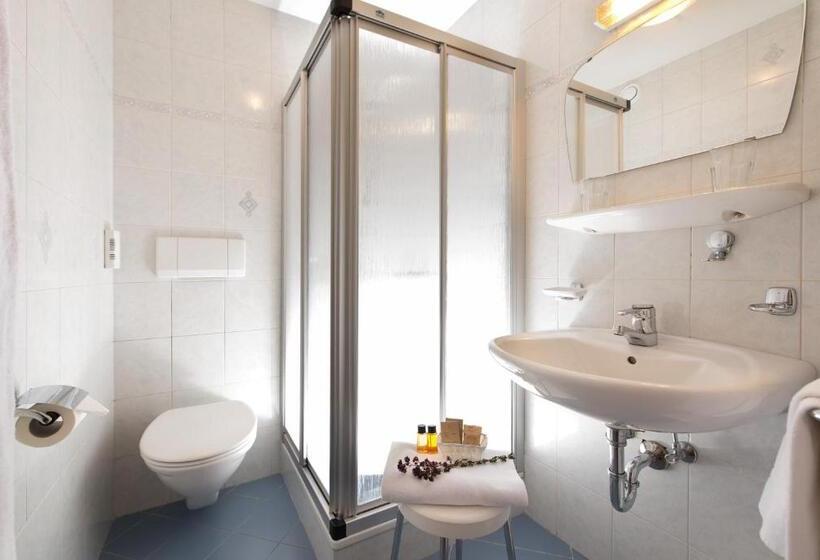 Отель Spanglwirt