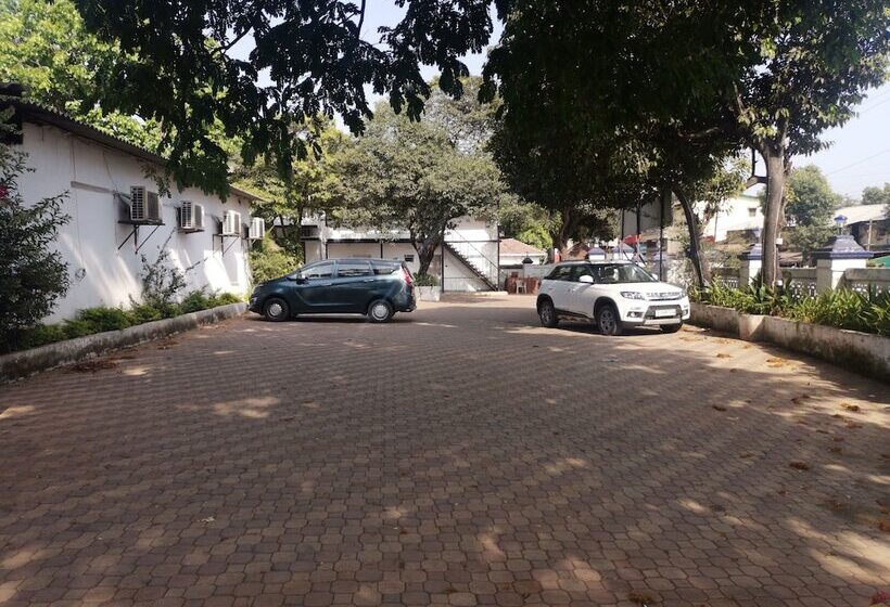 Hotel The Blue Lagoon Resort