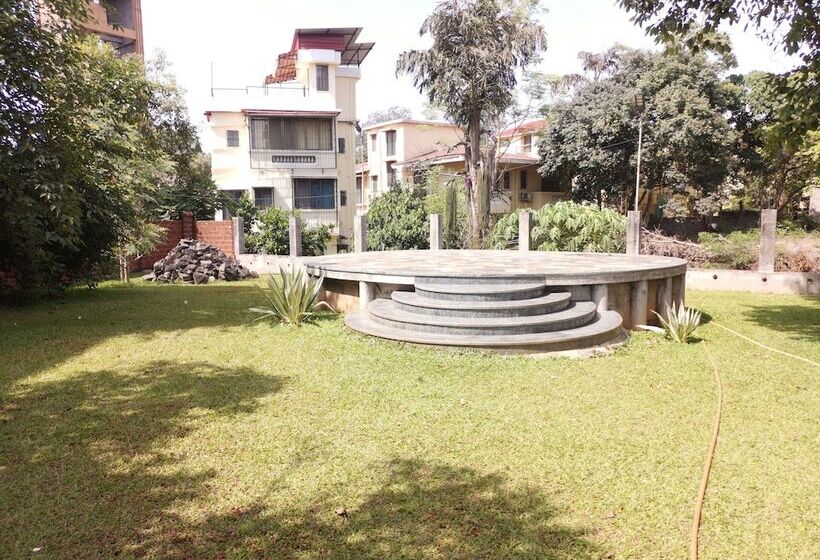 Hotel The Blue Lagoon Resort