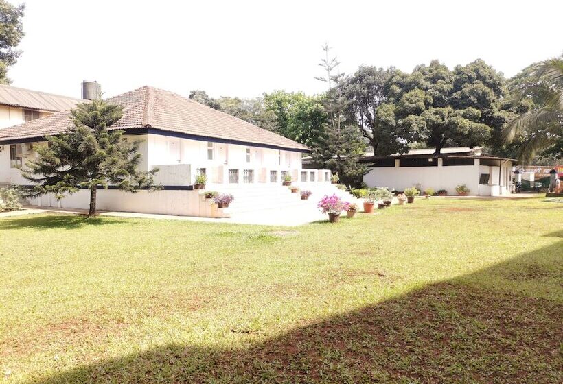 Hotel The Blue Lagoon Resort