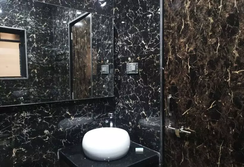 Hotelli The Blue Lagoon Resort