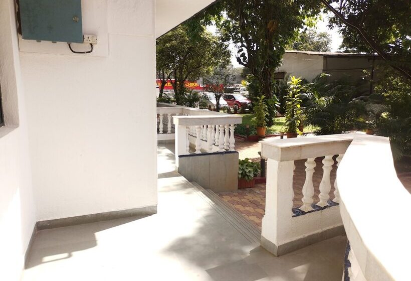 Hotel The Blue Lagoon Resort