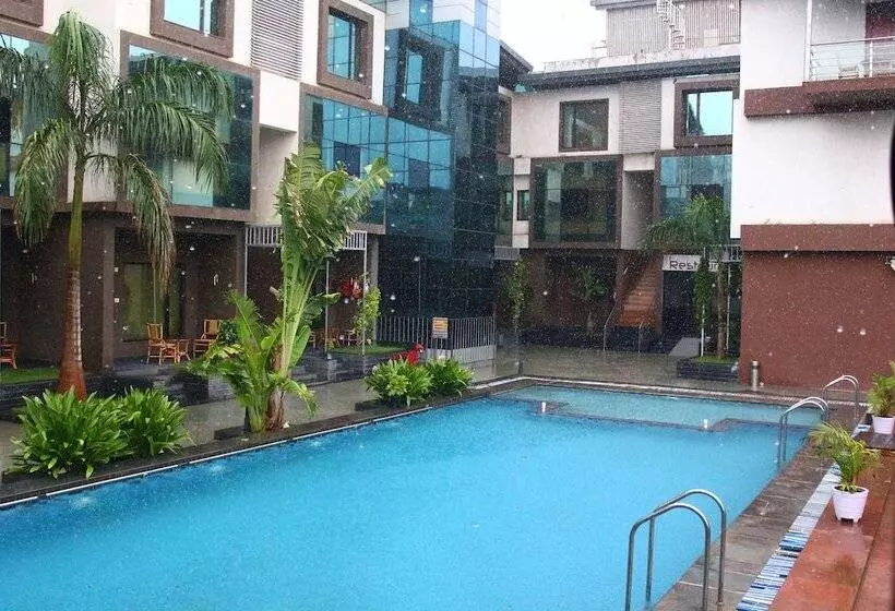 Krishna Park Resort