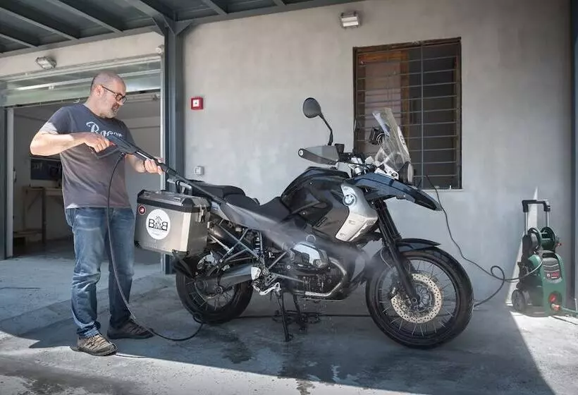 ベッドアンドブレックファースト Bmb Bed Motor Bike