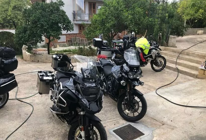 ベッドアンドブレックファースト Bmb Bed Motor Bike