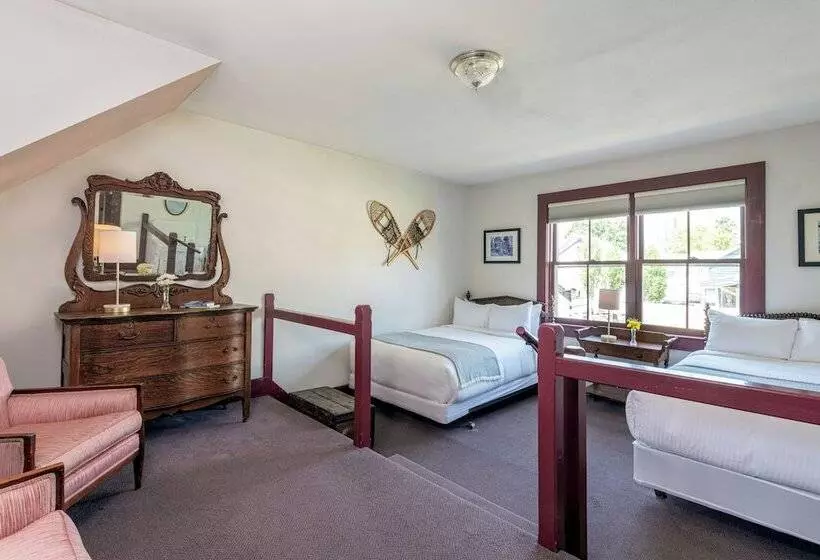 Aamiaismajoitus (B&B) Old Stagecoach Inn