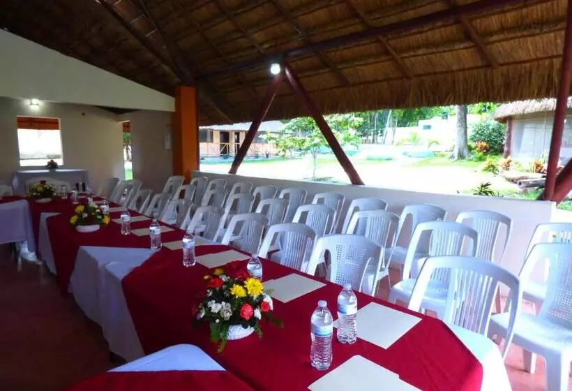 Hotelli Cabañas Zoh Laguna Calakmul