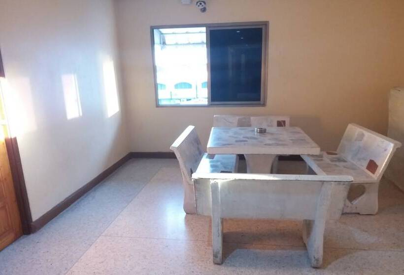 ホテル Chaiyaphruk Grand