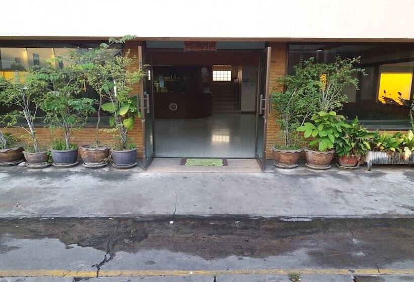 ホテル Chaiyaphruk Grand