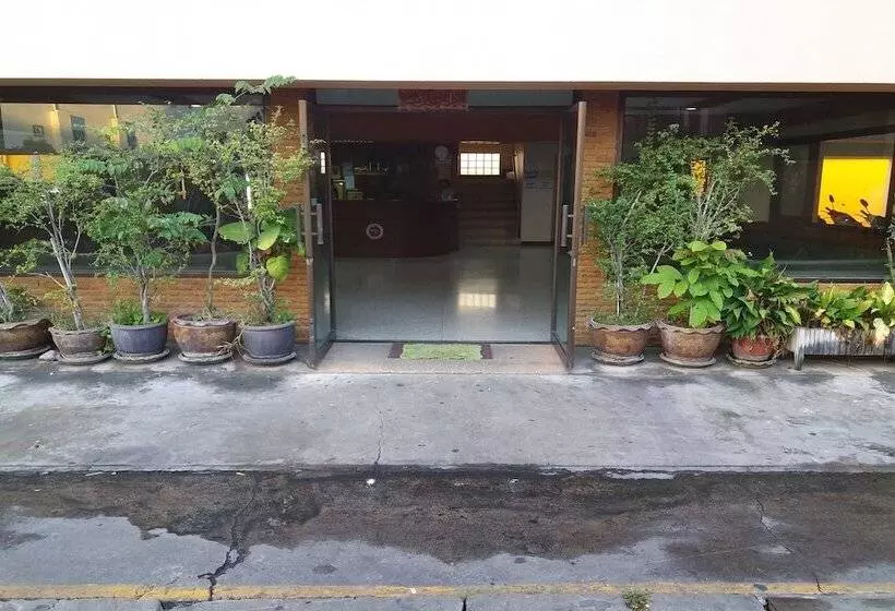 هتل Chaiyaphruk Grand