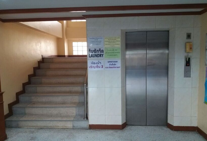 ホテル Chaiyaphruk Grand