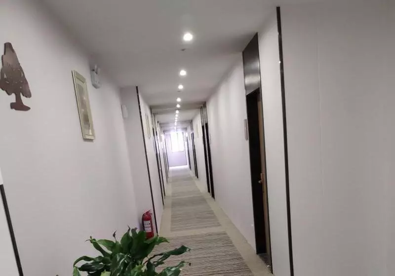 Hotelli Greentree Inn Suzhou Zhangjiagang Daxin Town Pingbei Road Express