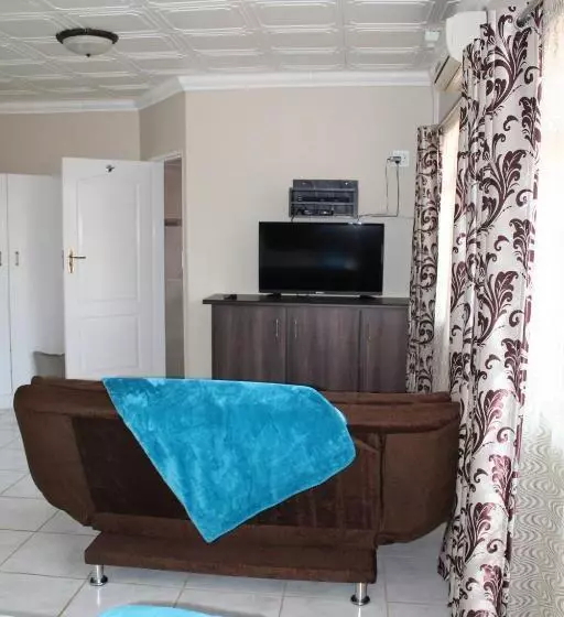 تختخواب و صبحانه El Gran Chaparral Guest House