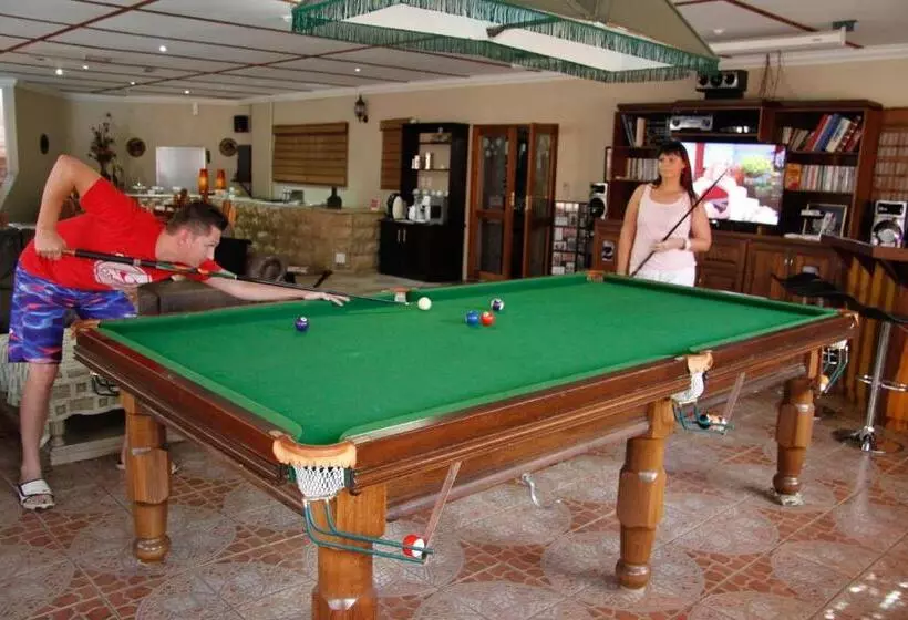 تختخواب و صبحانه El Gran Chaparral Guest House