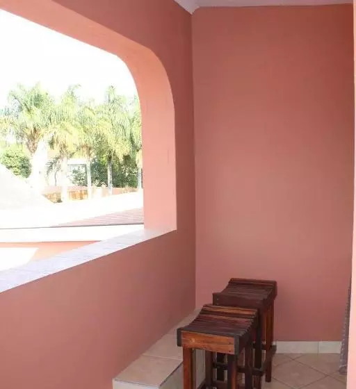 تختخواب و صبحانه El Gran Chaparral Guest House