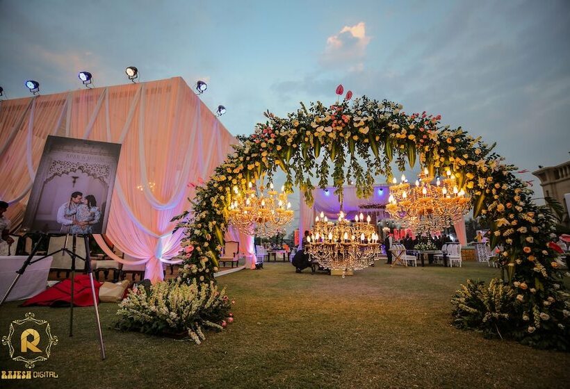 Golden Galaxy Hotels & Resorts