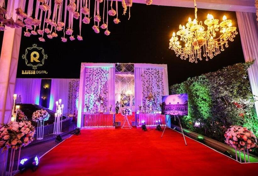 Golden Galaxy Hotels & Resorts