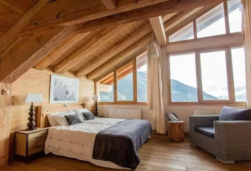 ホテル Chalet White Eden