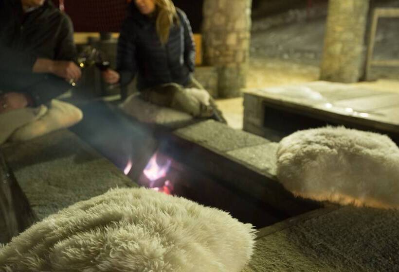 Отель Chalet White Eden