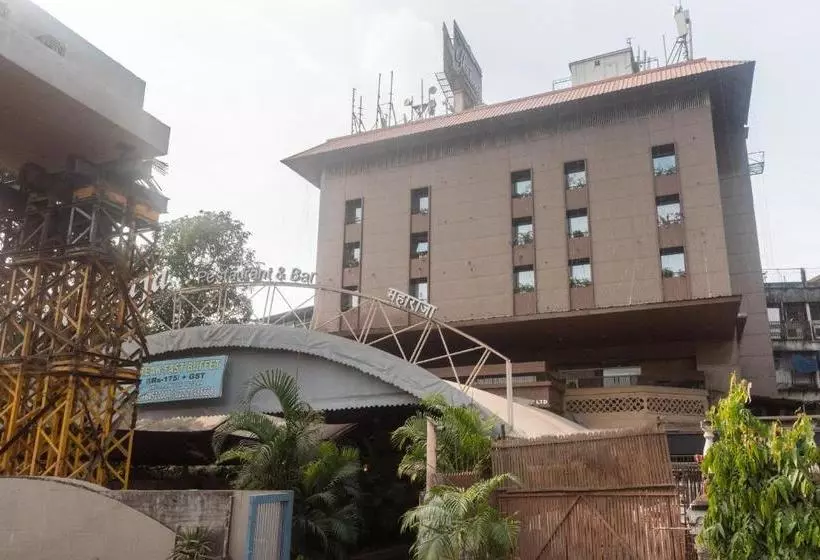ホテル Oyo Premium Nh 8 Dahisar Mumbai