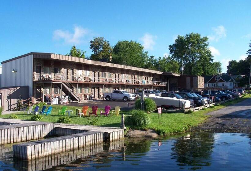 מוטל Otter Creek Inn