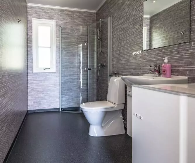 Retkeilymaja Halens Camping Och Stugby