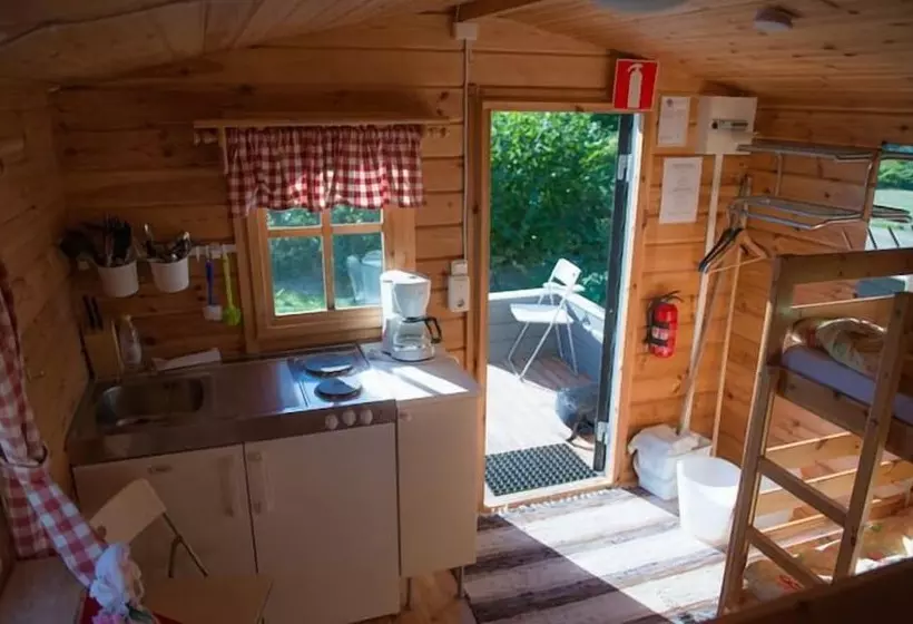 Retkeilymaja Halens Camping Och Stugby