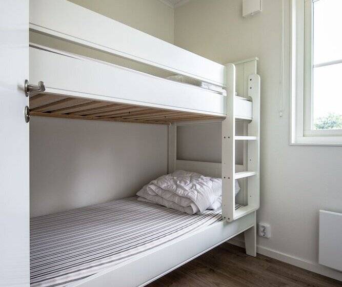 هاستل Halens Camping Och Stugby