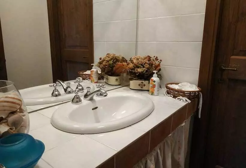 تختخواب و صبحانه Casa Tentoni Guest House