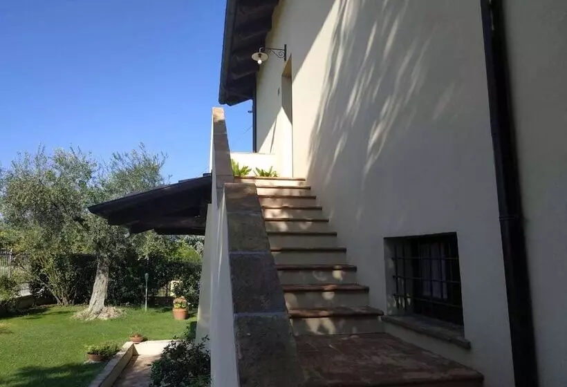 تختخواب و صبحانه Casa Tentoni Guest House