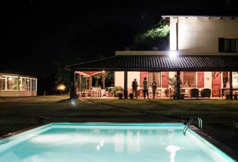 تختخواب و صبحانه Casa Tentoni Guest House