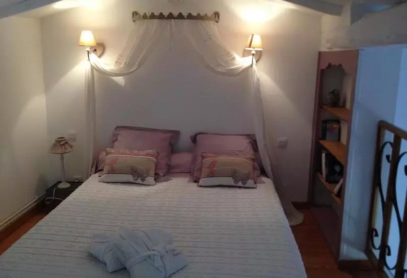 ベッドアンドブレックファースト Le Mas Du Centaure