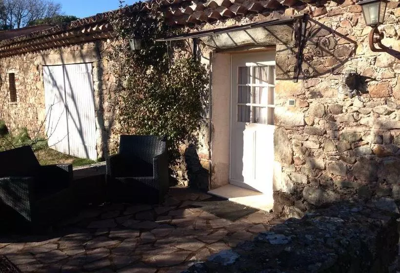 ベッドアンドブレックファースト Le Mas Du Centaure