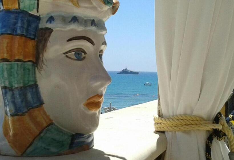 مبيت وإفطار Molo Di Levante   Rent Apartment