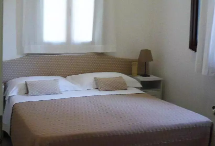 تختخواب و صبحانه Molo Di Levante Rent Apartment
