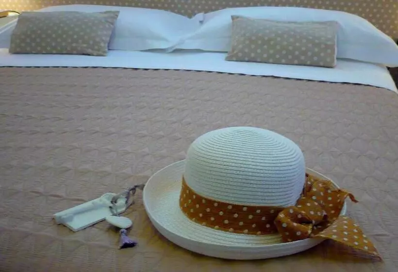 تختخواب و صبحانه Molo Di Levante Rent Apartment