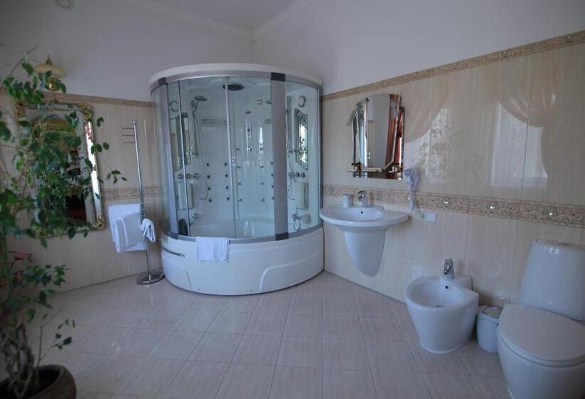 בית מלון כפרי Korall