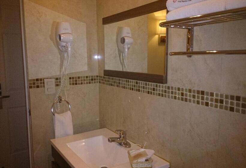 هتل Oliver Inn   Business Class