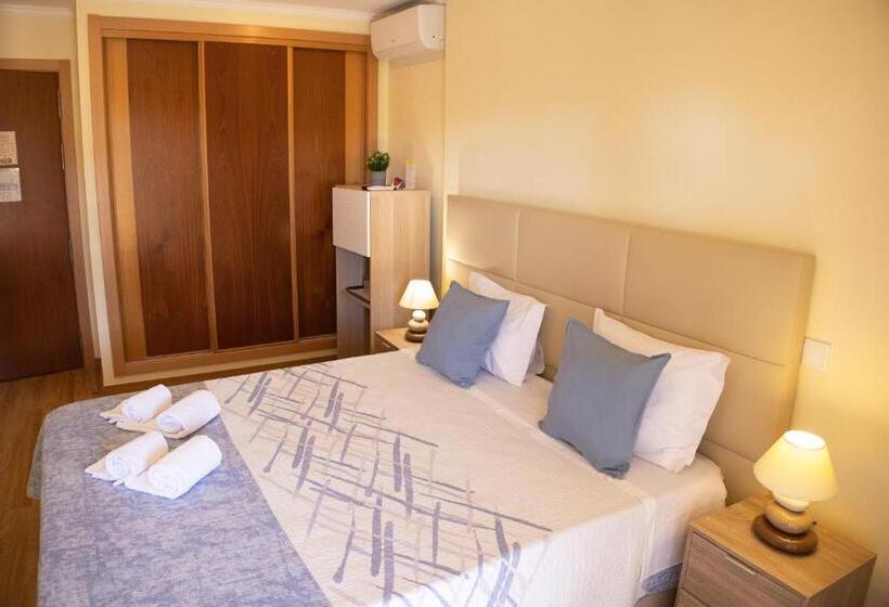 Отель Rural Rocha Da Gralheira